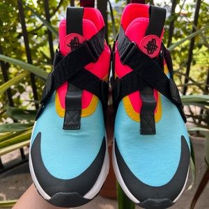 Women’s Nike Air Huarache City